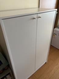 Ikea shoes cabinet original price 599 image 3