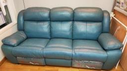 Free 3-seater leather sofa image 1