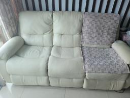 Sofa image 3