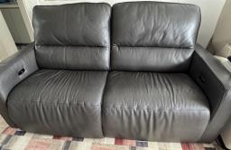Sofamark genuine leather sofa image 1