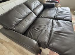 Sofamark genuine leather sofa image 4