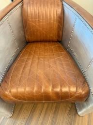 Stylish Aviation Lounge Chair image 4