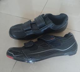 Shimano bike shoes with Spd cleats image 1