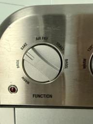 Air-fryer Toaster Oven - Almost New image 4