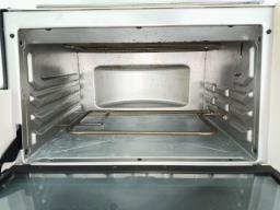 Delonghi Compact Electric Oven  125 L image 2