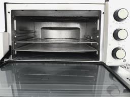 Delonghi Compact Electric Oven  125 L image 3