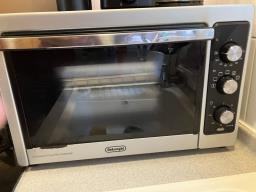 Delonghi Convection  Rotisserie Oven image 1