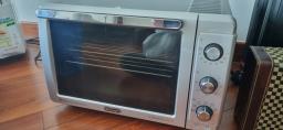 Delonghi Tabletop Electric Oven image 1