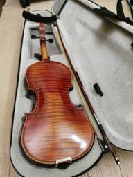 34  Violin with bow case rest image 2