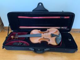 Roweller A 44 Violin with bow and case image 1