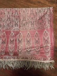 Table linens image 8