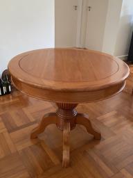 Dining Table amd 4 Chairs image 3