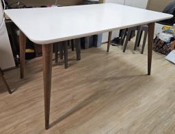 Dining table for free image 1