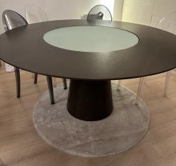 Dining table with Rotating Centre image 1