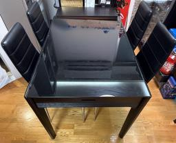 Extendable dining table image 3
