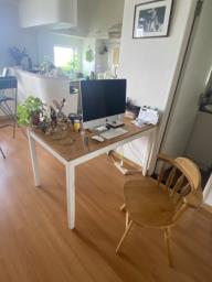 Ikea table in good condition image 2