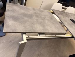Italian-made extendable dining table image 3