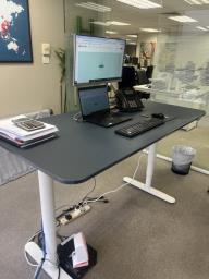 Sitstand office desk adjustable height image 2