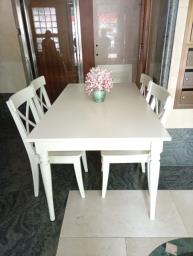 Table and Chairs Excellent Condition image 2