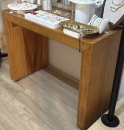 Wooden Bench for display image 1