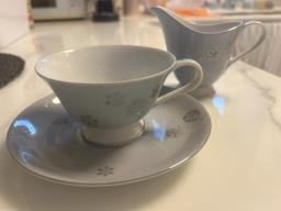 Vintage tea set image 1