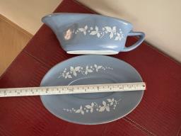 Wedgewood Style Gravy Boat vintage image 5