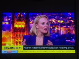 Lg 42 Oled C5 4k Smart Tv - 3 Yr Lg War image 1