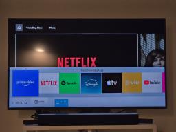 Samsung 50 4k Tv - very good condition image 3