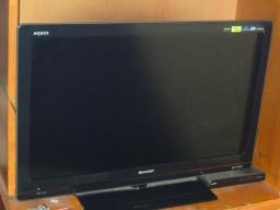 Sharp 32 Hd Led Idtv image 1