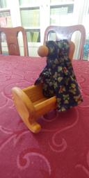 Baby Rocking Crib with Pillow image 2