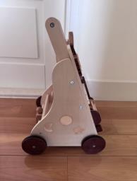 Baby walker in wood image 2