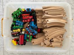 Brio World wooden railway set image 1