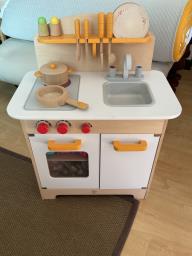 Childs Hape Gourmet Kitchen image 1