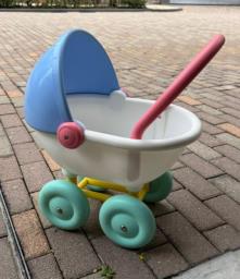 French Doll Pram berchet image 1