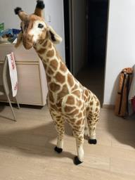 Giant giraffe soft toy image 1