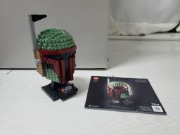 Lego Star Wars Boba Fett Helmet 75277 image 1