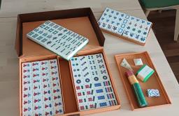 Mahjong set as new image 1