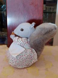 Mrs Squirrel image 2