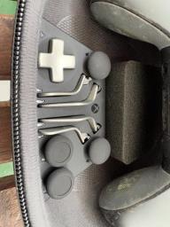Xbox One Elite Controller image 3