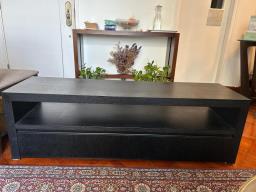 Hamptons Tv stand image 1