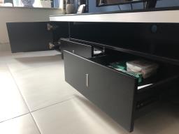Kuka glass top Tv-stand image 2