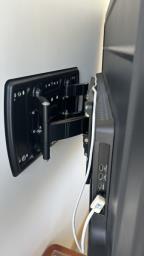 Philips  Smart Tv 50pud665430 with Wall image 4