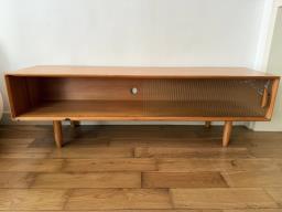 Retro Style Tv console image 2