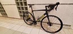 2018 Cannondale 56cmcarbon Disc Roadbike image 1