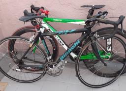 bianchi carbon road bike ultra group se image 1