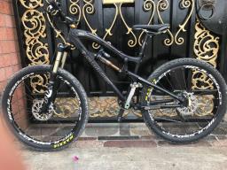 Santa Cruz Nomad Mtb image 1