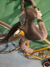 Small size road bike fuji 170 cm rider image 6