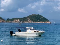 speedboat with room and toilet image 3