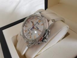 Victorinox Womens Watch image 2