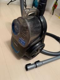 Philips Fc935061 Bagless Vacuum Cleaner image 2